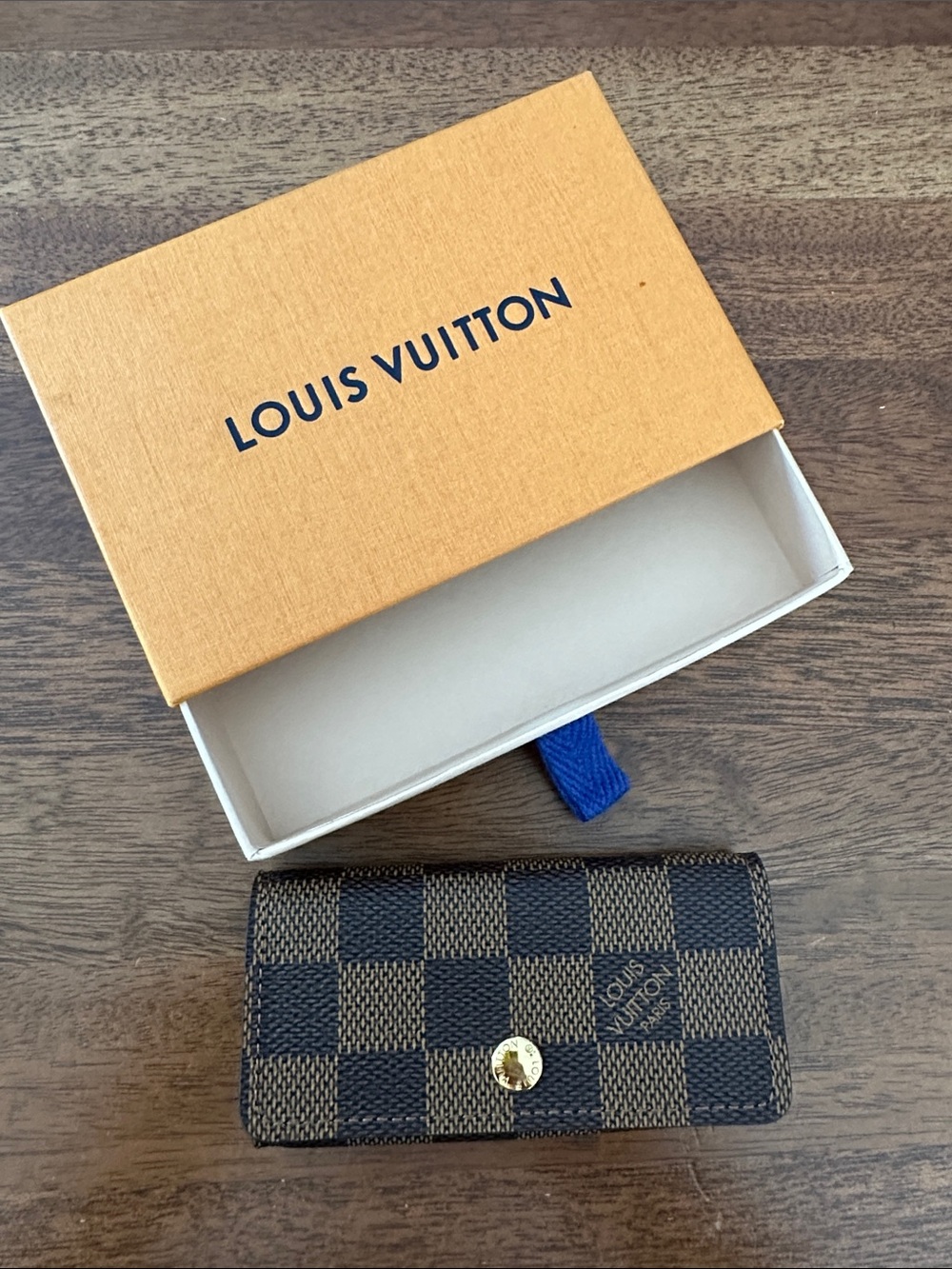 Louis Vuitton Damier Ebene Multicles 4 Key Holder with box and cert of auth